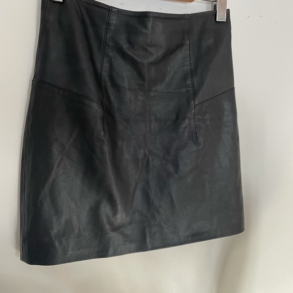 Marciano - High waisted Black leather skirt - size 4 - Picture 6 of 15